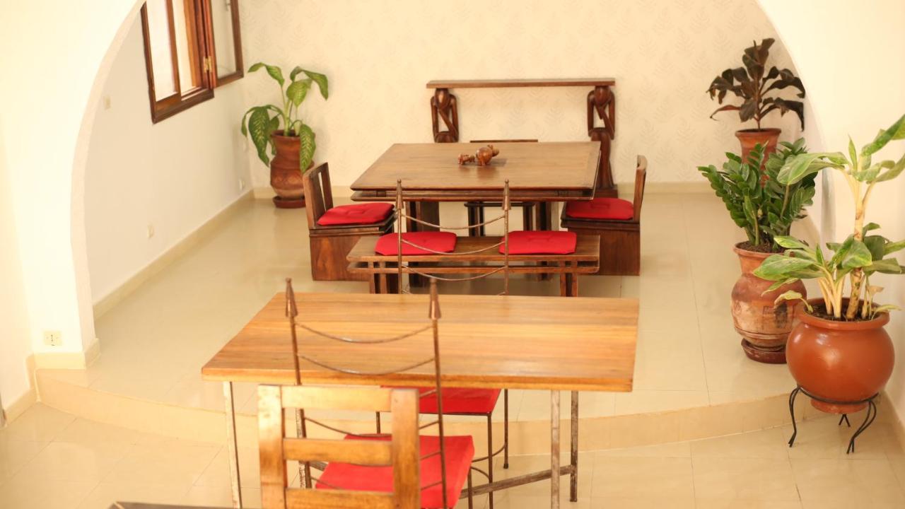 Illiyin Boutique Hotel Dakar Esterno foto