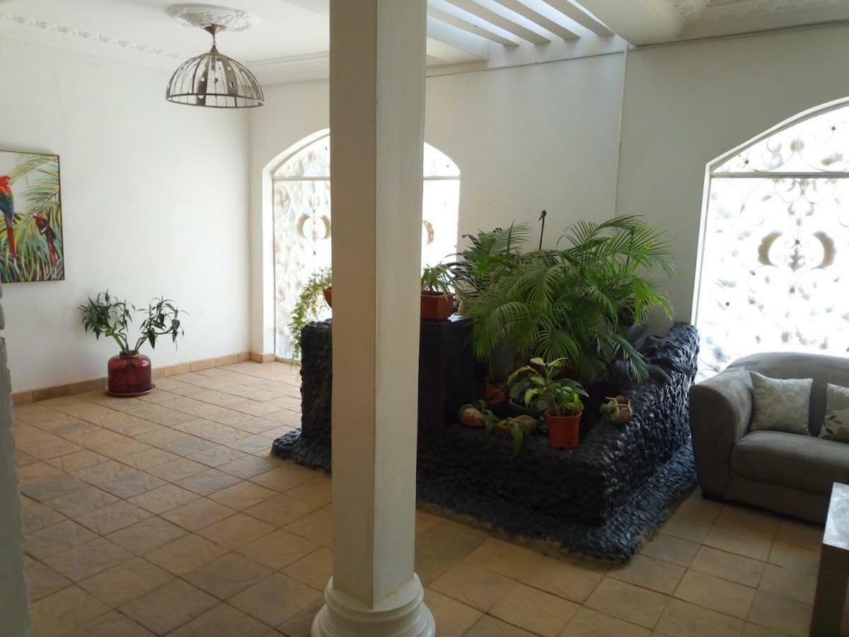 Illiyin Boutique Hotel Dakar Esterno foto